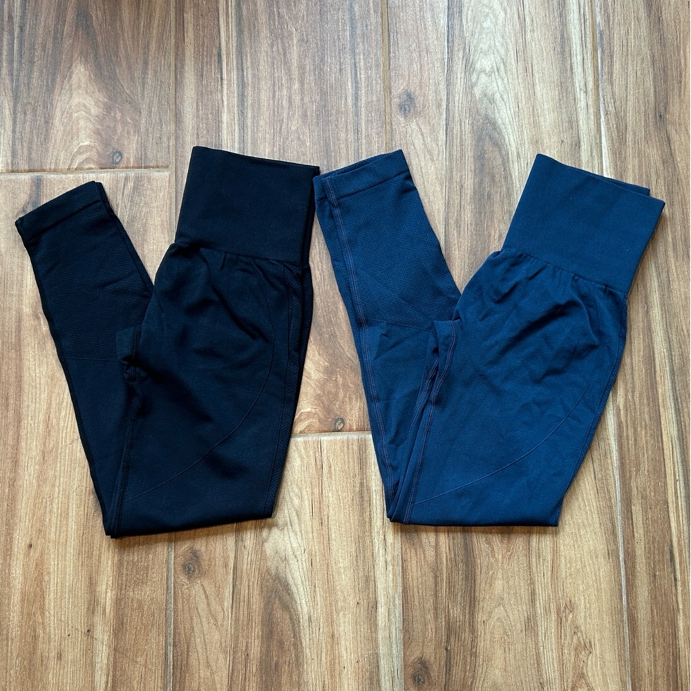 NWOT Halara OneForm Bundle 2 Pairs 7/8 Leggings Small - Picture 2 of 11